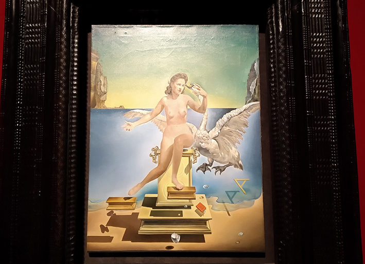 Exposición Dalí Atómico
